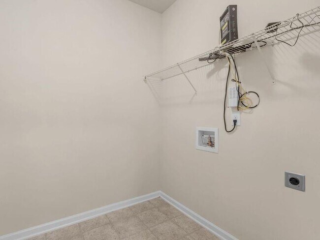 Building Photo - 2325 Braelin Loop