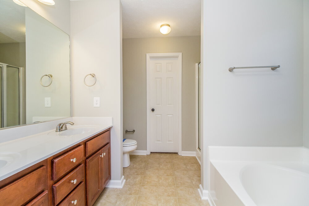 Building Photo - 105 Latham Ct