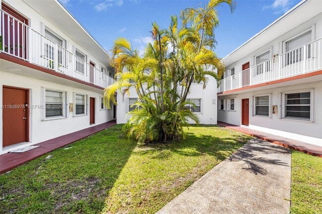 Building Photo - 5730 NW 38th St