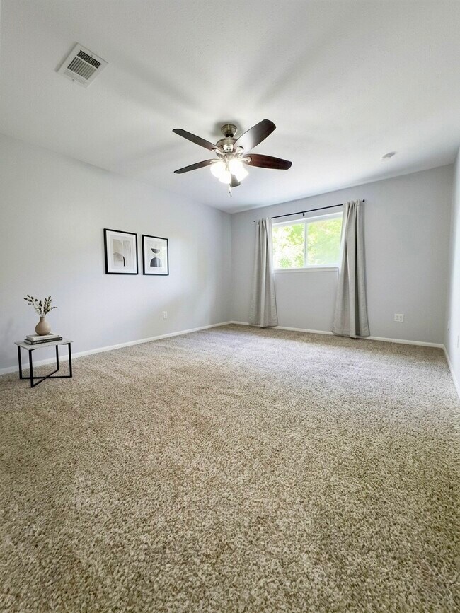 Building Photo - 14011 Wickersham Ln