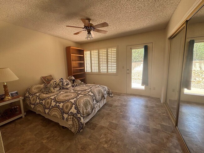 Building Photo - Lovely Long Term Unfurnished Home in 45+ Active Adult Resort Community of Leisure World