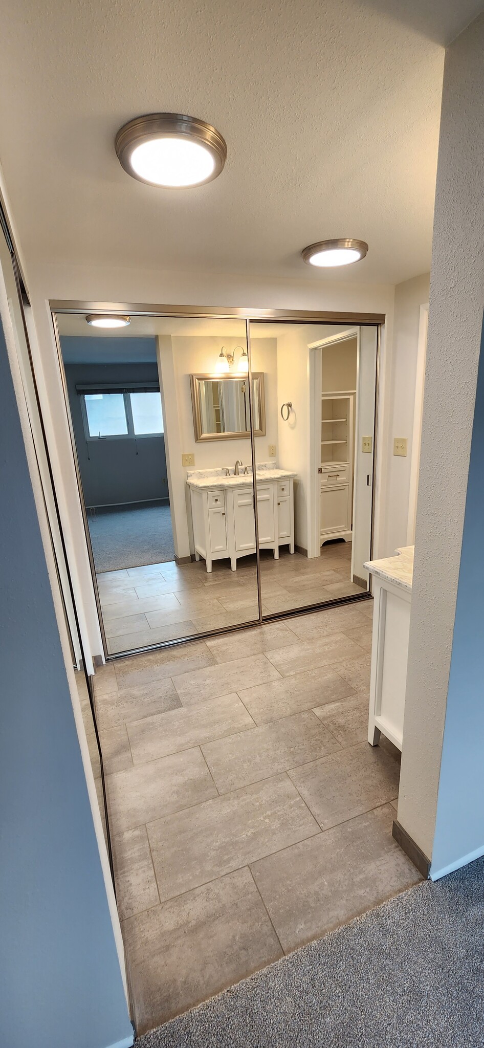 Master bathroom - 1100 Opal St