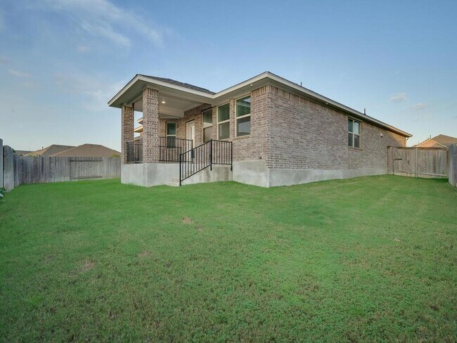 Building Photo - 2905 Coral Valley Dr