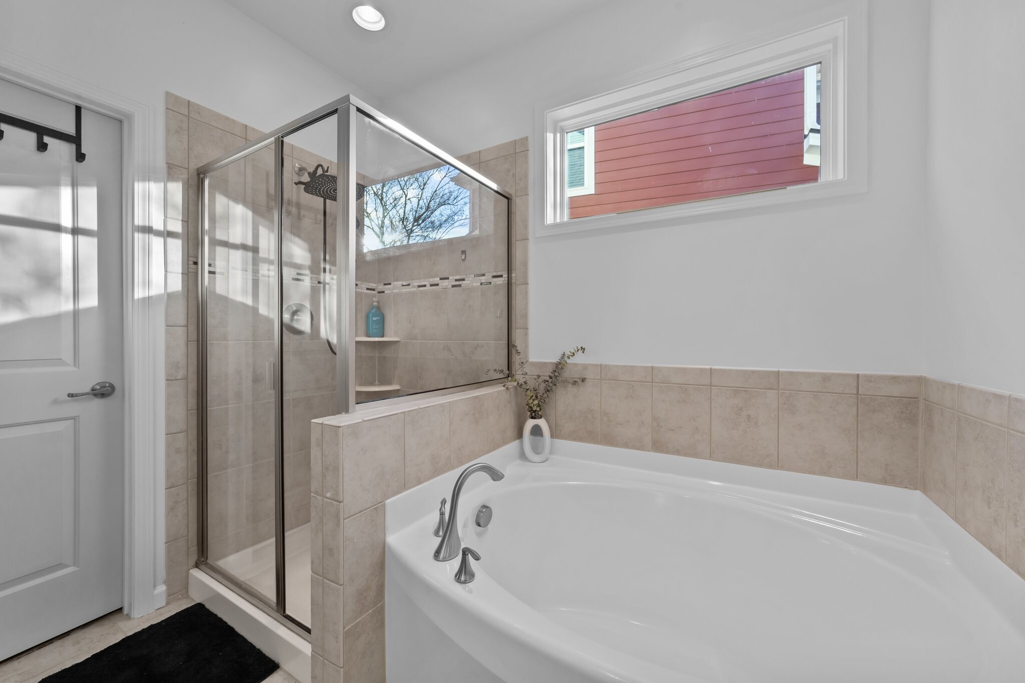 Garden Tub & Separate Shower - 1536 Crafton Way