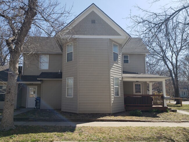 Building Photo - 930 Fremont St