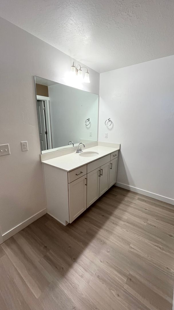 Building Photo - 4 Bed/ 3.5 Bathroom house in Lehi