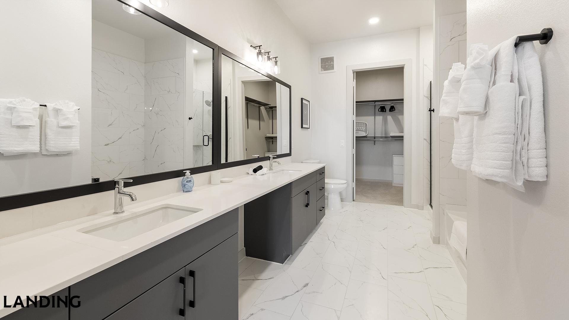 Building Photo - 1345 E 15th St