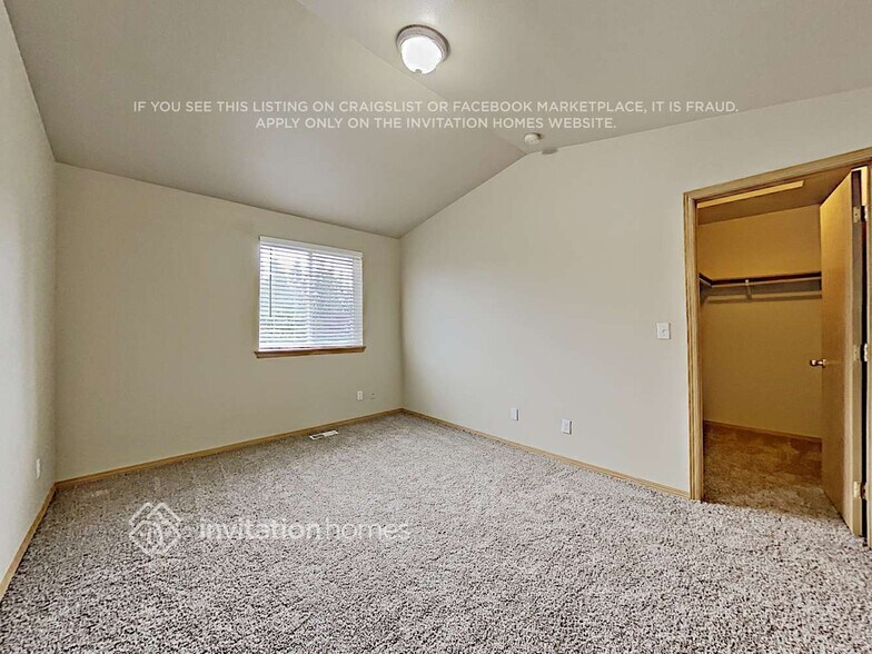 Building Photo - 22420 44th Ave Ct E