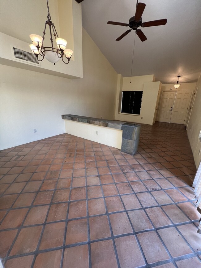 Building Photo - 6368 N Willowhaven Dr