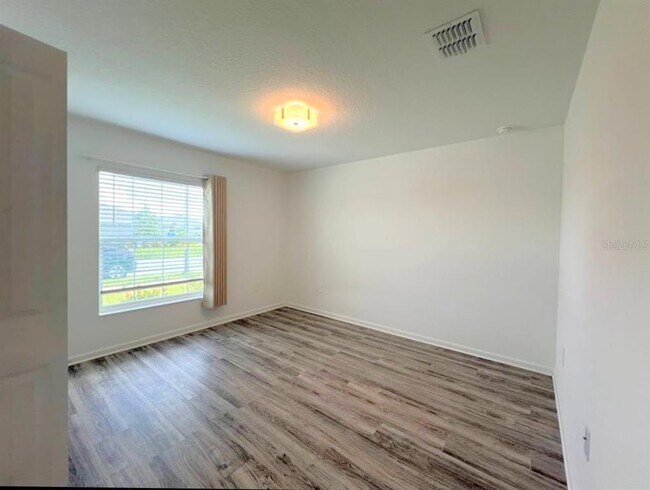 Building Photo - 5421 Preserve Blvd
