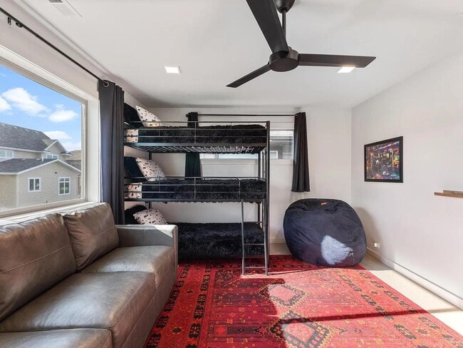 Building Photo - 2082 Dennison Ln