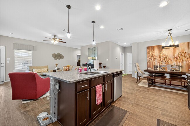 Building Photo - 15202 Davan Springs Dr