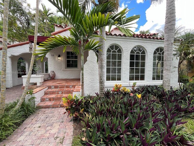 Building Photo - 713 Tibidabo Ave