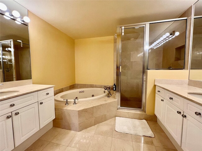 Building Photo - 6001 N Ocean Dr