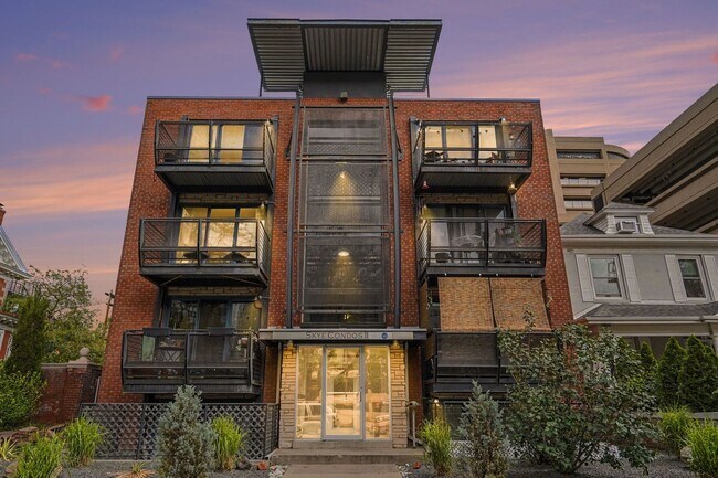 Building Photo - Available NOW! 1 Bedroom 1 Bath Condo Downtown Denver!