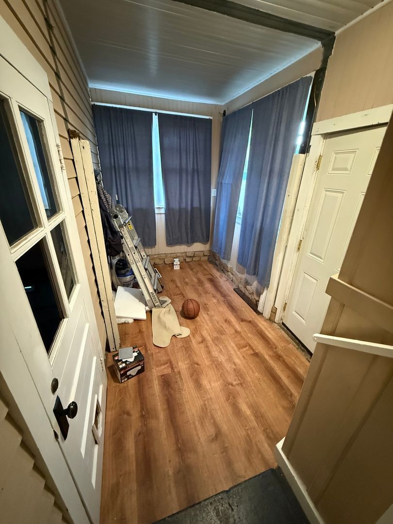 Building Photo - 18 Fairfield Ave