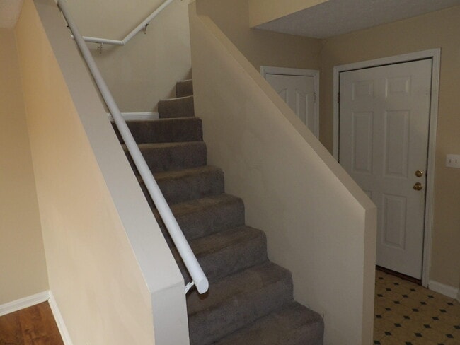 Building Photo - 344 Bypass Plaza Dr