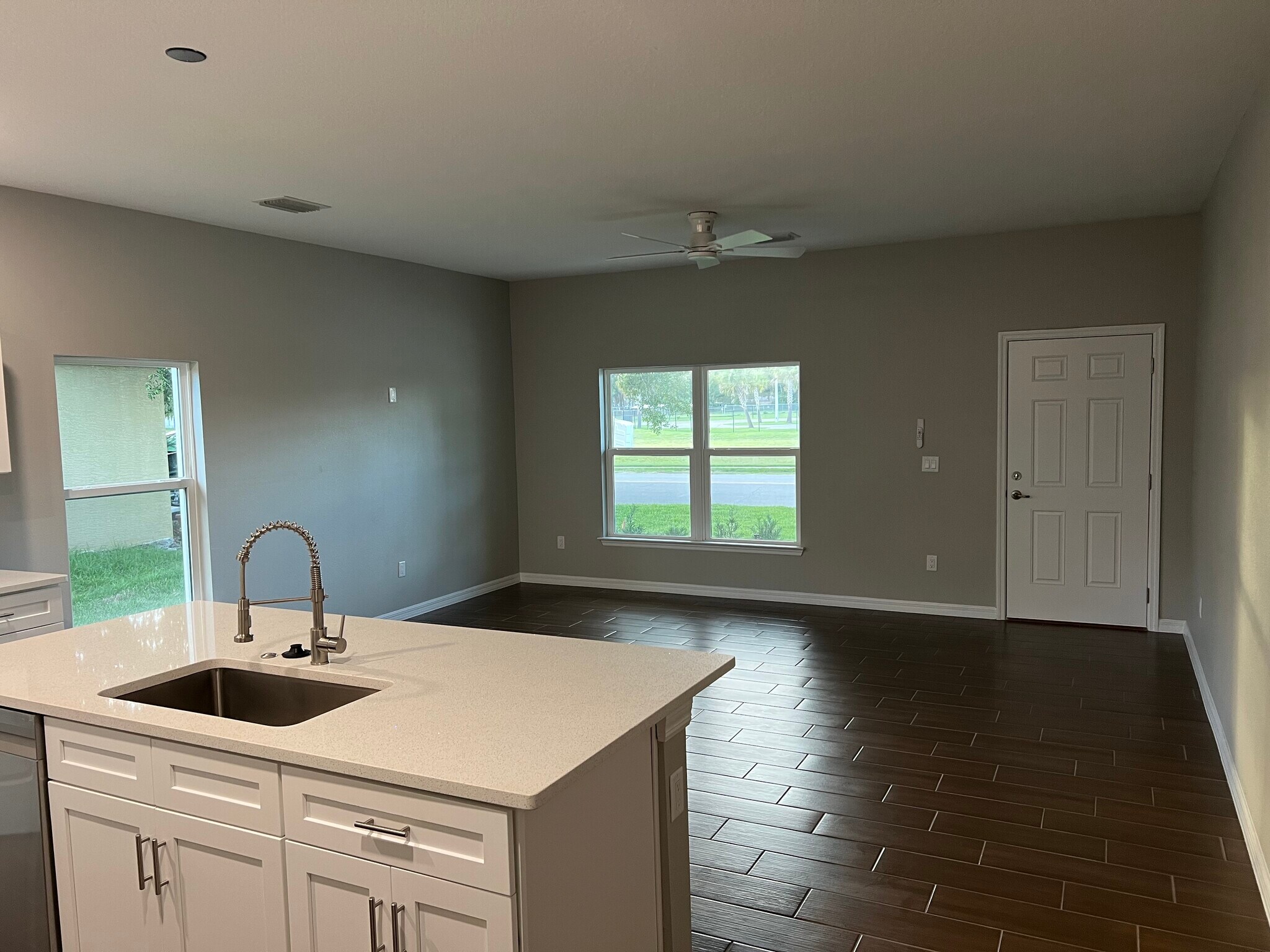 Building Photo - 554 Ronnoc Ln