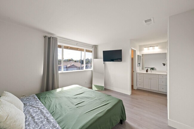 Building Photo - 882 Coral Ridge Cir