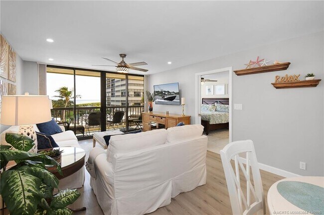 Building Photo - 9500 S Ocean Dr