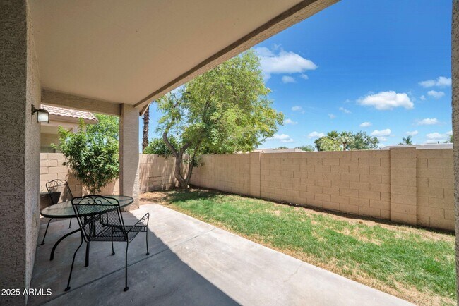 Building Photo - 2917 E Nisbet Ct