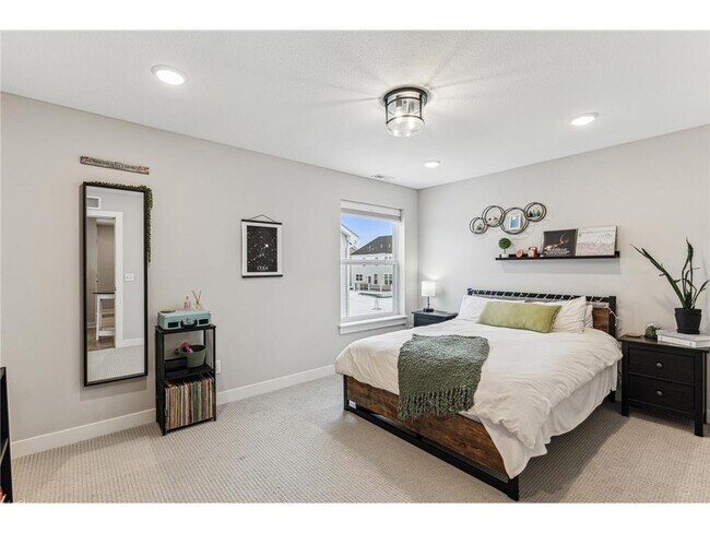 Building Photo - 7872 Jade Ln