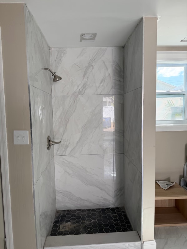 Building Photo - 2425 Stuart St