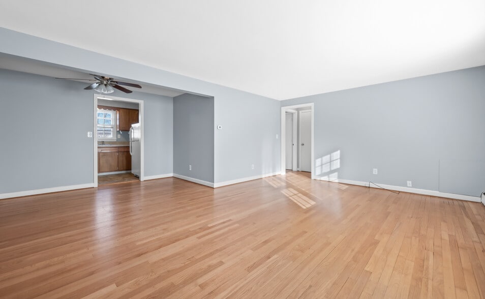 83 Charter Oak Street - South Park