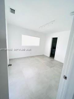 Building Photo - 780 NE 122nd St