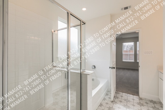 Building Photo - 346 Boroughbridge Dr