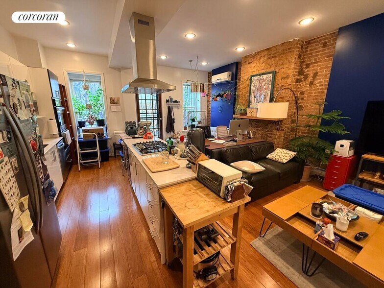 Primary Photo - 1360 Prospect Pl