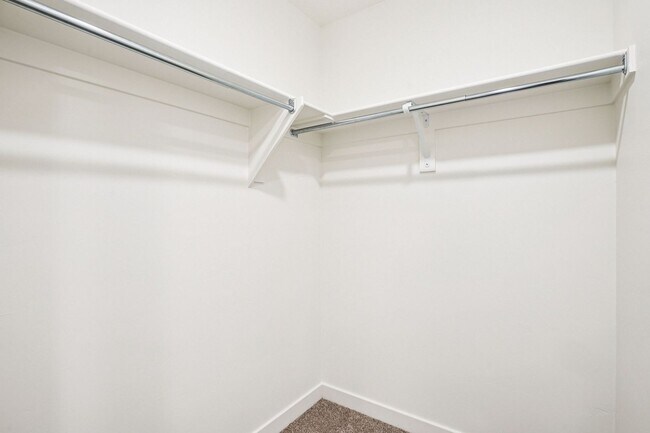 Building Photo - 1090 S 400 W