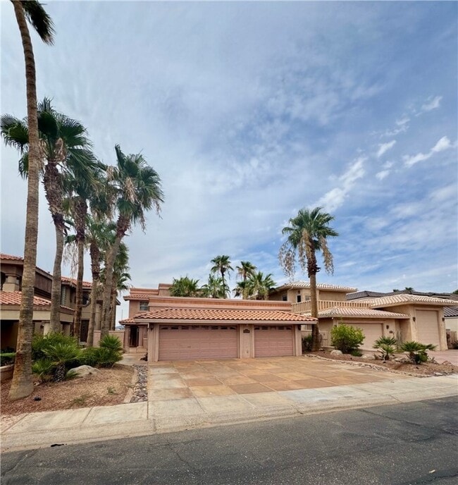 Primary Photo - 10641 S River Terrace Dr