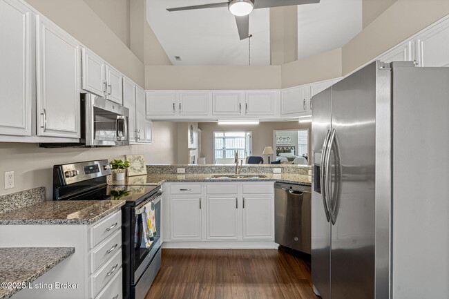Building Photo - 3101 N Hurstbourne Pkwy