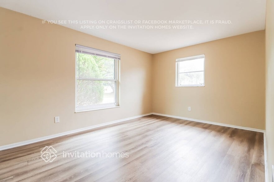 Building Photo - 1685 Fortune Dr