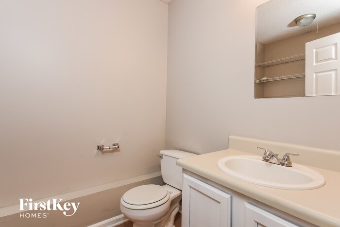 Building Photo - 4580 Grove Park Way NW
