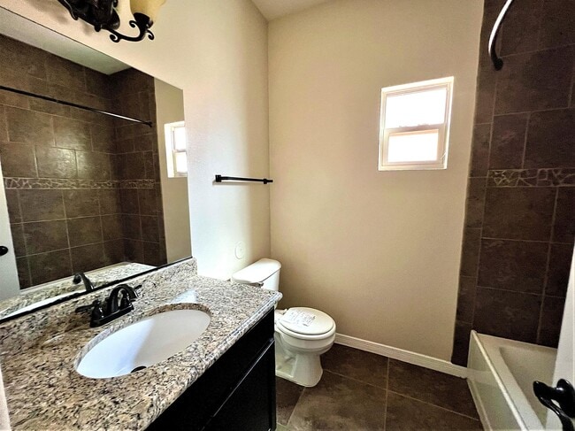Building Photo - 14529 Smokey Point Dr