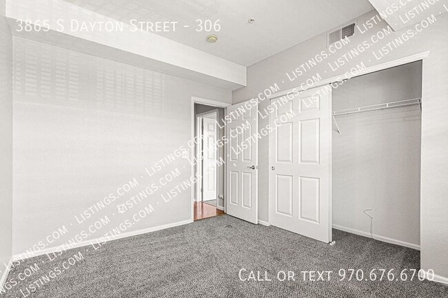 Building Photo - 3865 S Dayton St