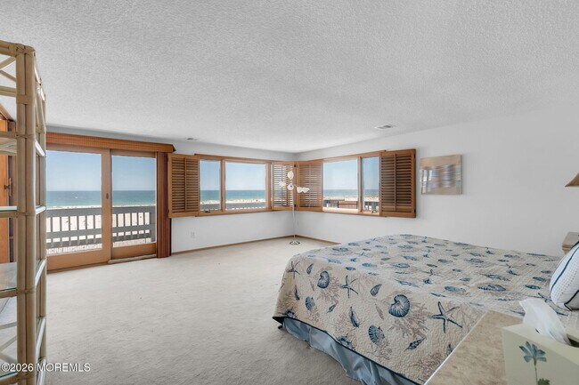 Building Photo - 304 Oceanfront