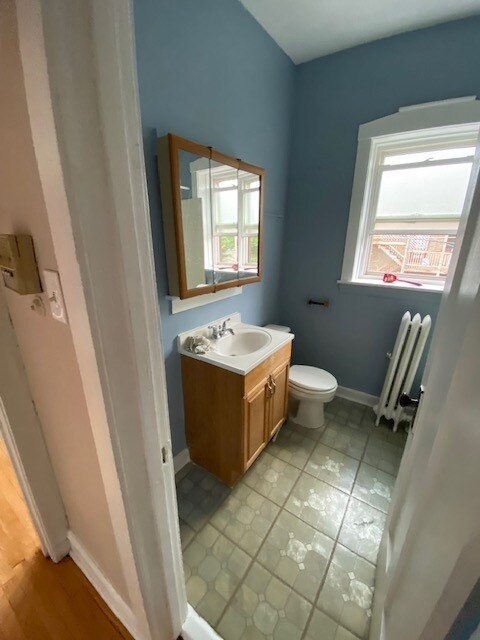 Building Photo - 829 West Cornelia-2W