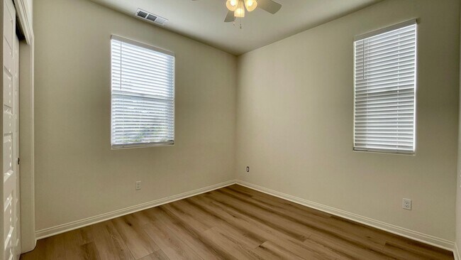 Building Photo - Single-Level 3-Bedroom House in Righetti Ranch with Air Conditioning