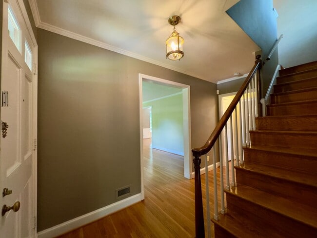 Building Photo - 115 E Northern Pkwy