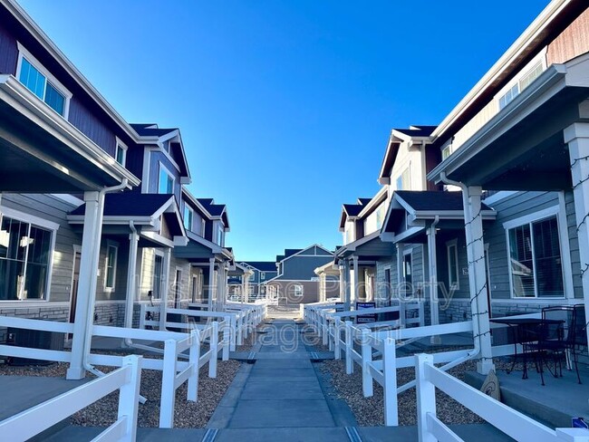 Building Photo - 291 Condor Wy
