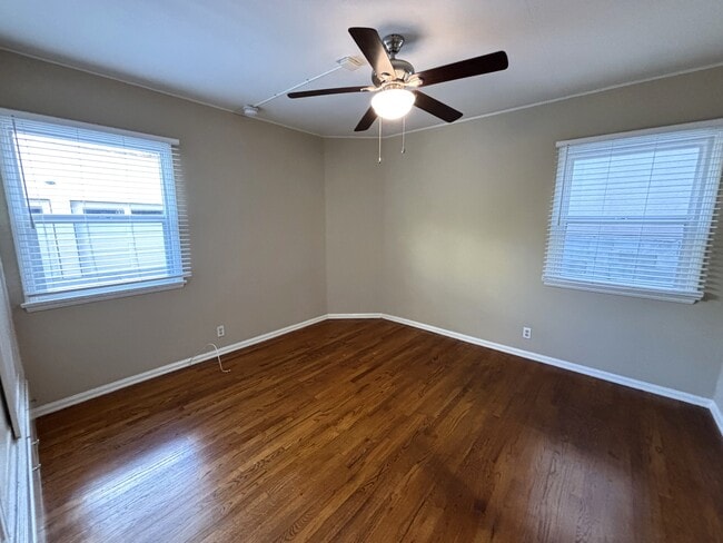 Building Photo - 10620 Holman Ave