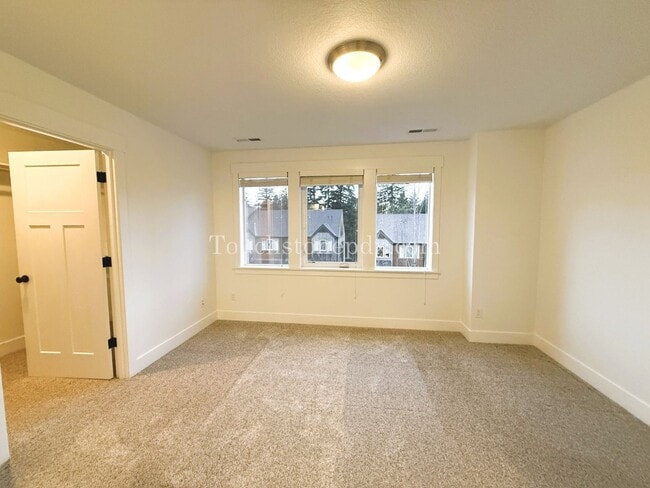 Building Photo - 16764 Chula Vista Ave