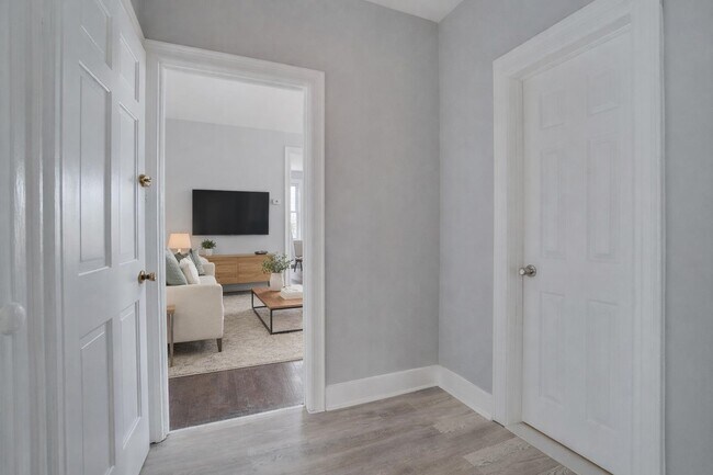 Building Photo - 678 Liberty Ave