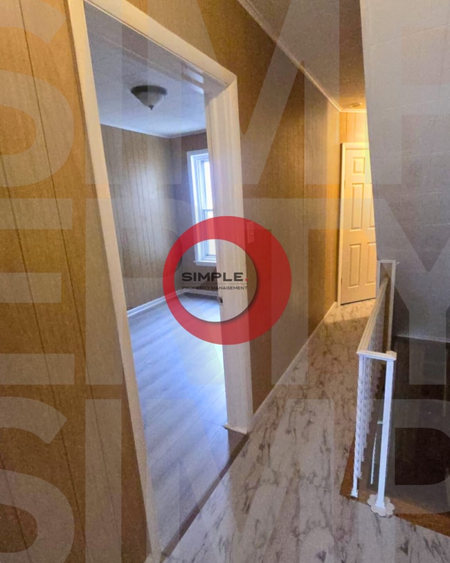 Building Photo - 5 Bedroom 1.5 bath house