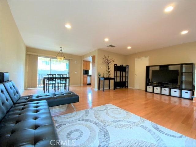 Building Photo - 504 W Huntington Dr