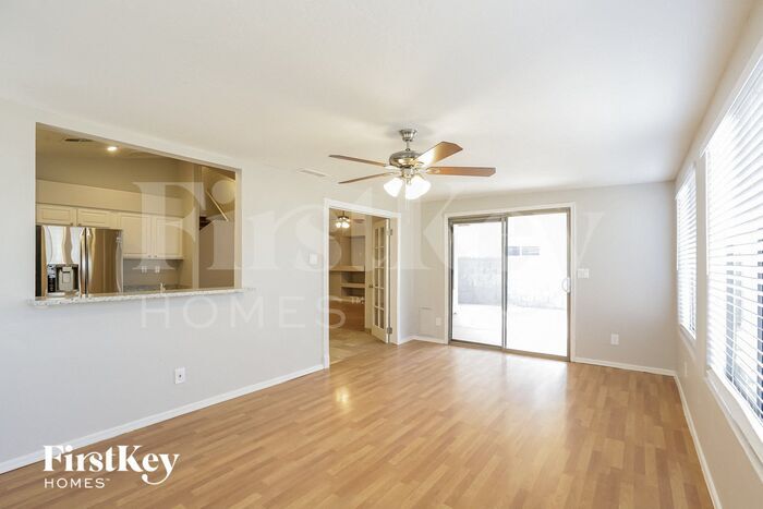 Building Photo - 2082 E Arabian Dr
