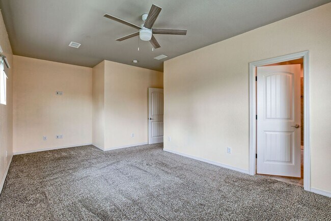 Building Photo - 1695 Grand Ave